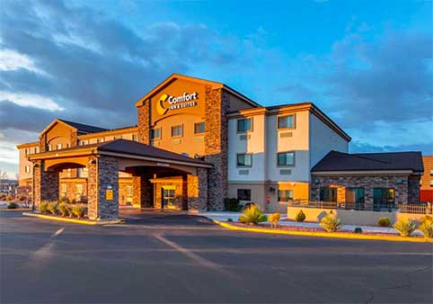 Comfort Inn & Suites Page at Lake Powell